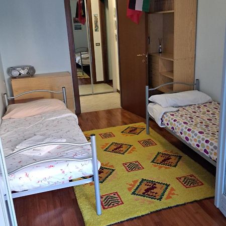 Casa Vacanze La Mela 몬차 외부 사진