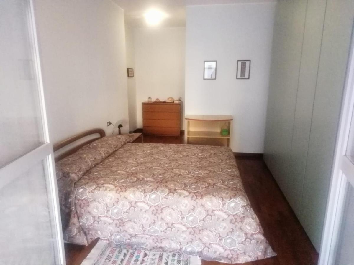 Casa Vacanze La Mela 몬차 외부 사진
